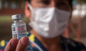 Covid: Las dudas de la quinta dosis y cuándo llegan las nuevas vacunas contra Ómicron