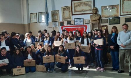 Conectar Igualdad: Se entregaron 59 netbooks a alumnos de la Escuela Nº 38 de Villa Cañás