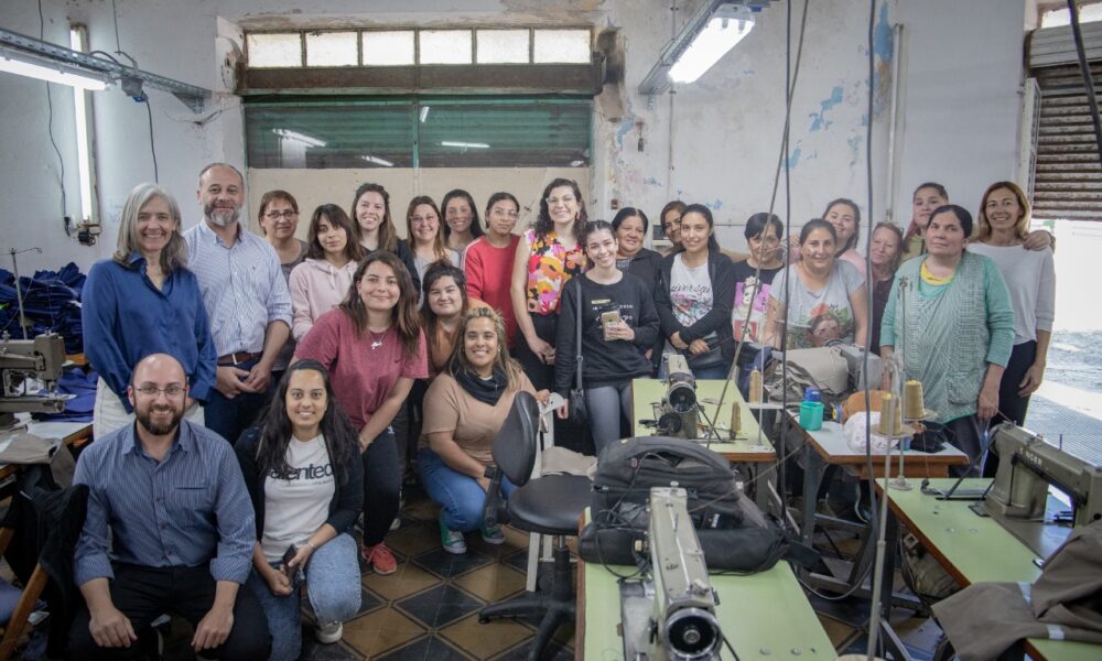 Santa Fe Más: la provincia impulsa la actividad productiva de la cooperativa textil de Maggiolo