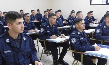 La provincia abre la inscripción para el ingreso a la Policía de 1.800 aspirantes