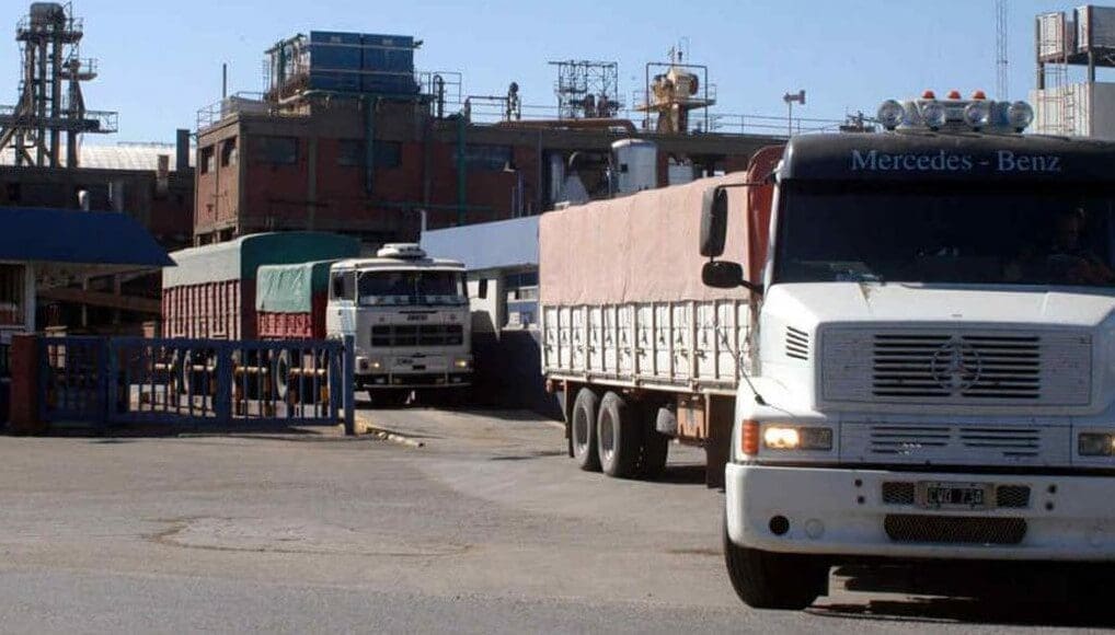 Apoyo a camioneros: Enrico informó que Nación convocó a las asociaciones de transportes
