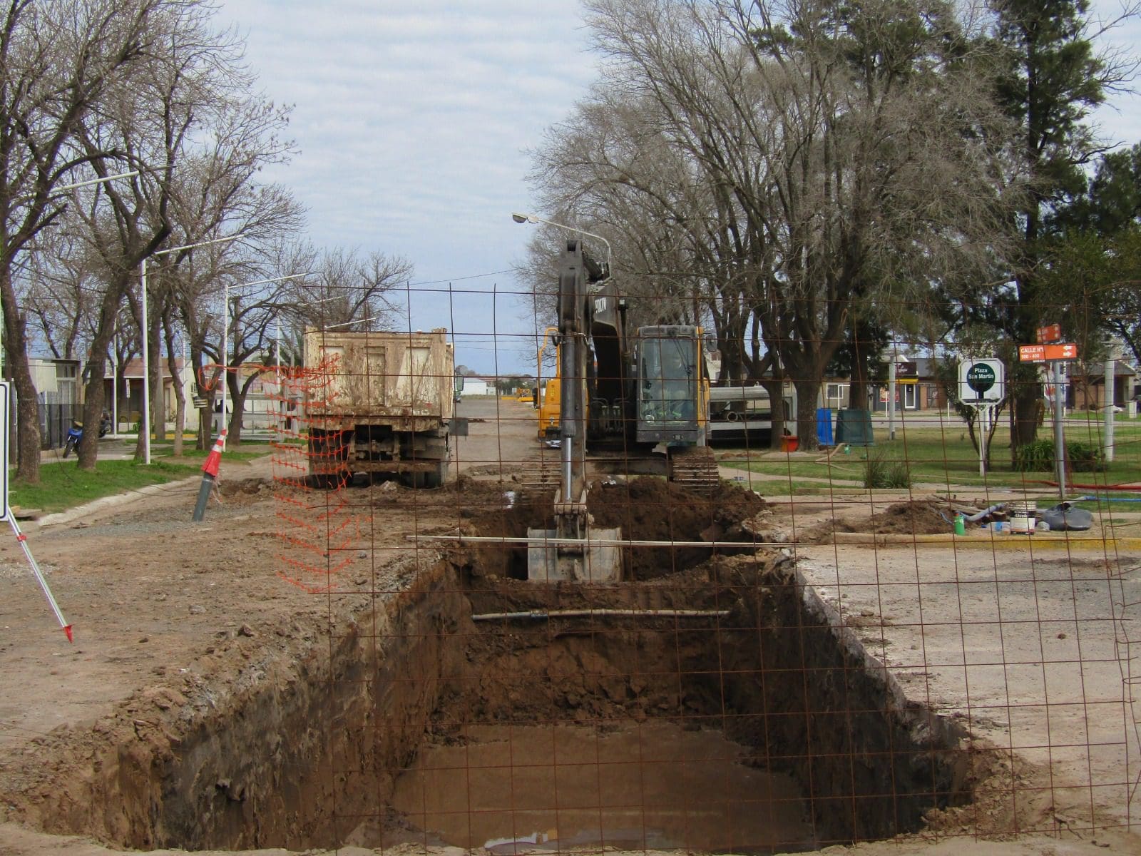 María Teresa: Avanza la mega obra de adecuación de red de drenaje urbano y canal norte