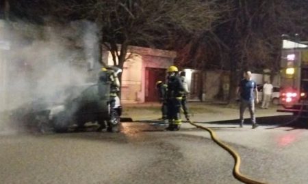 Villa Cañás: Incendio en esquina de Avenida 64 y Calle 55