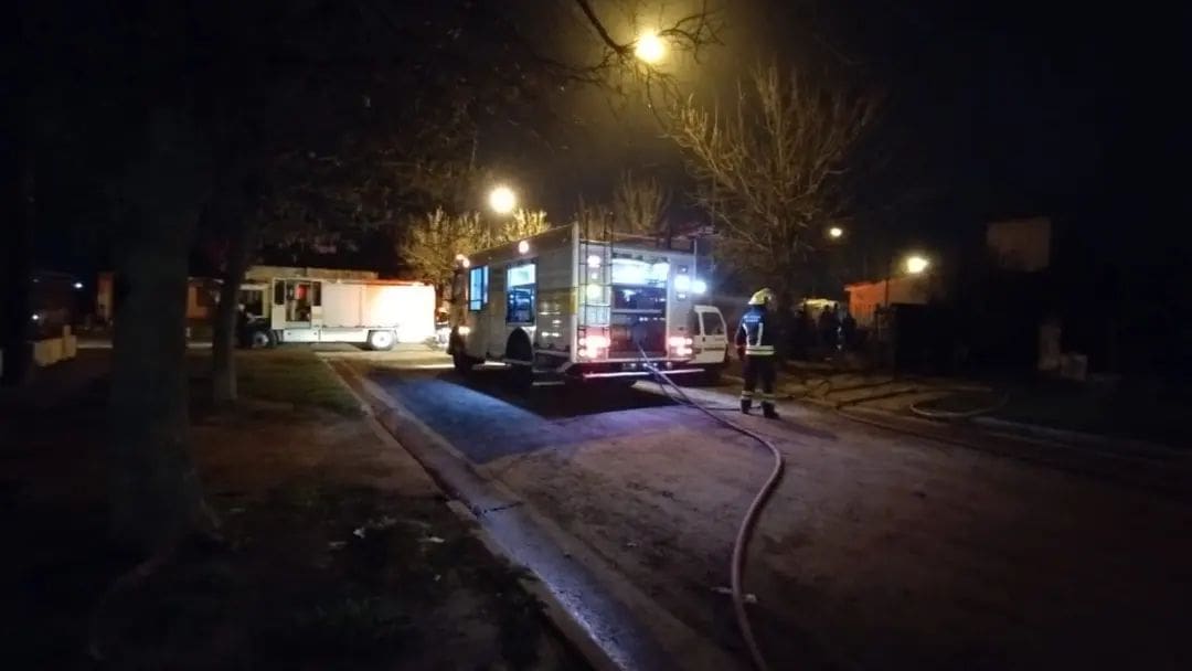 Villa Cañás: Incendio en una casa de Barrio Norte
