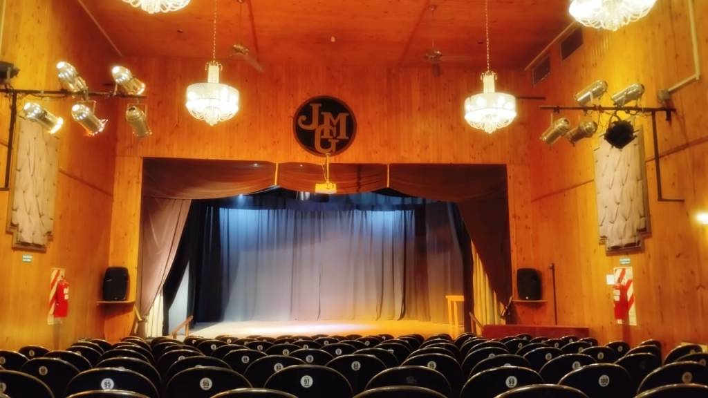 En octubre todo el teatro en Teodelina