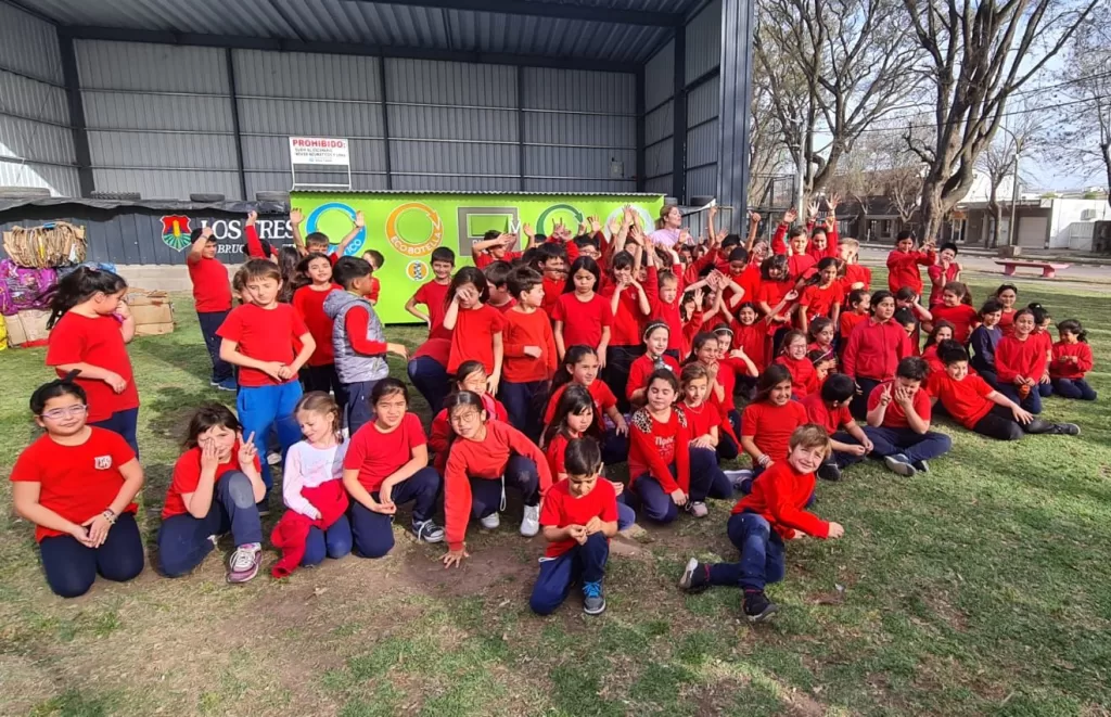 Villa Cañás: Jornada recreativa y educativa del programa Yo Reciclo