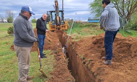 Villa Cañás: El municipio construye un acueducto