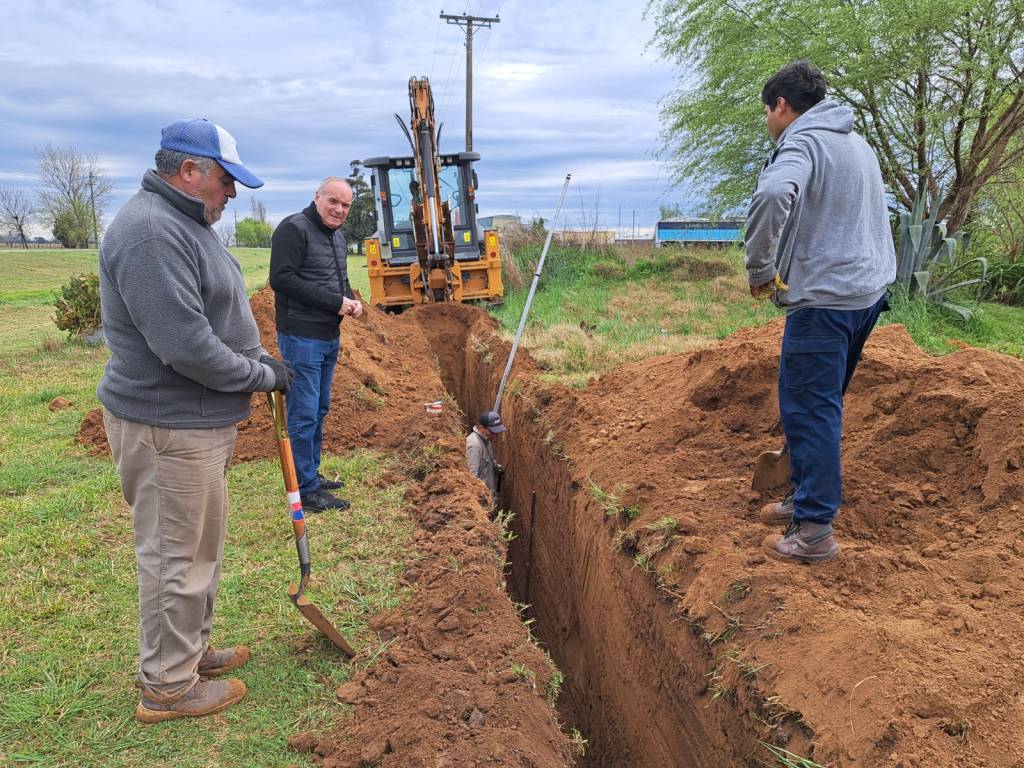 Villa Cañás: El municipio construye un acueducto