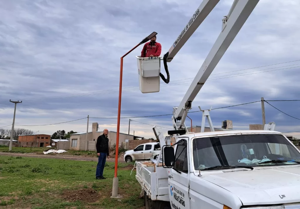 Villa Cañás: Cableado y luminarias LED en el Barrio Sfasciotti