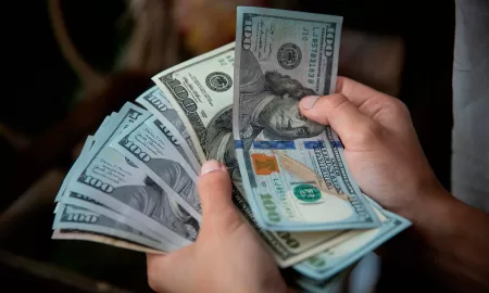 Cambios en el dólar: Unifican los dólares solidario, tarjeta y turista a $731