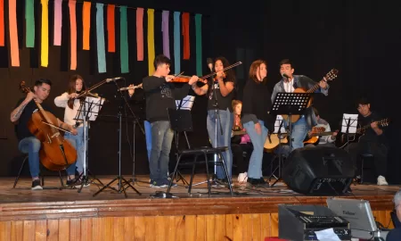 Villa Cañás: Muestra de fin de año de los Talleres Culturales