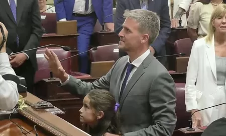 El venadense Leo Calaianov juró como Diputado Provincial