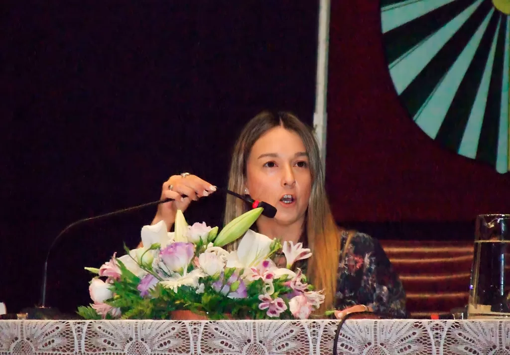 Villa Cañás: Crónica de un Deshonorable Concejo Delirante