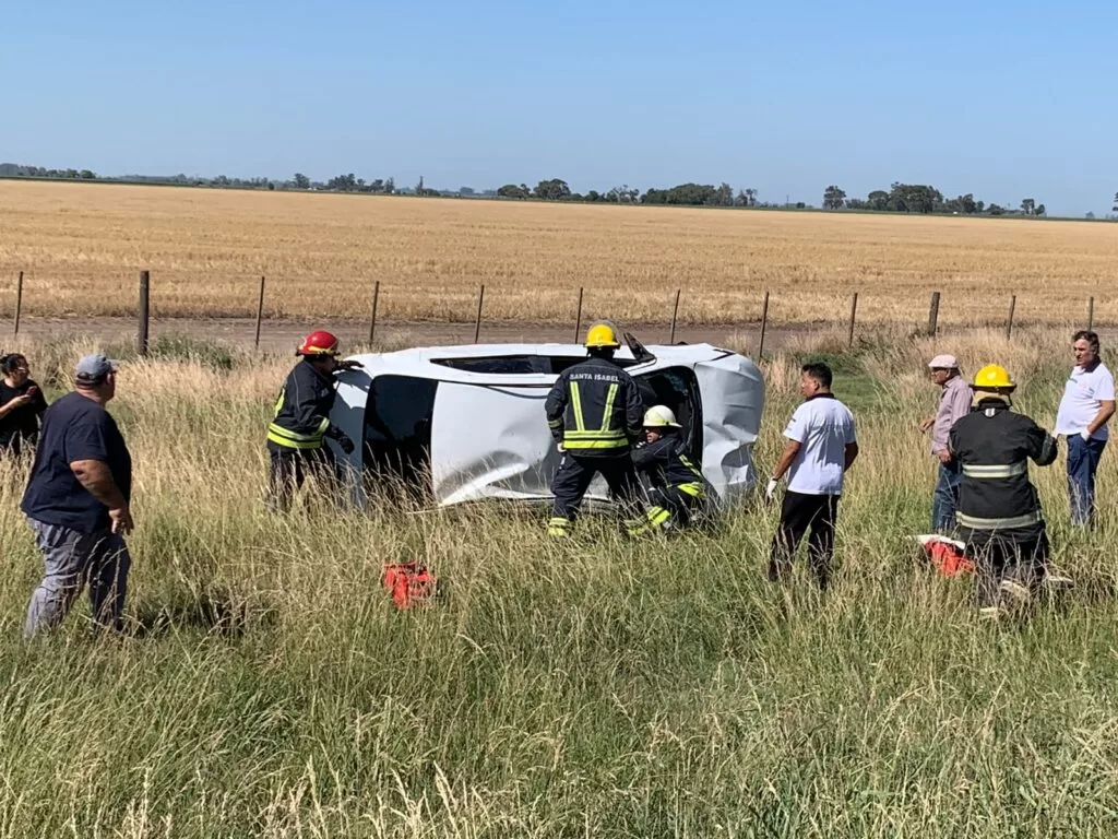 Vuelco en Ruta Nacional 8 Km 348
