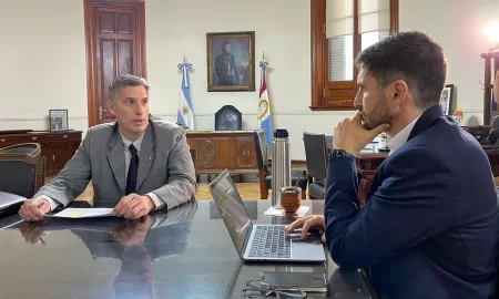 Olivares: El gobernador Pullaro pidió cumplir con el aguinaldo antes de las Fiestas