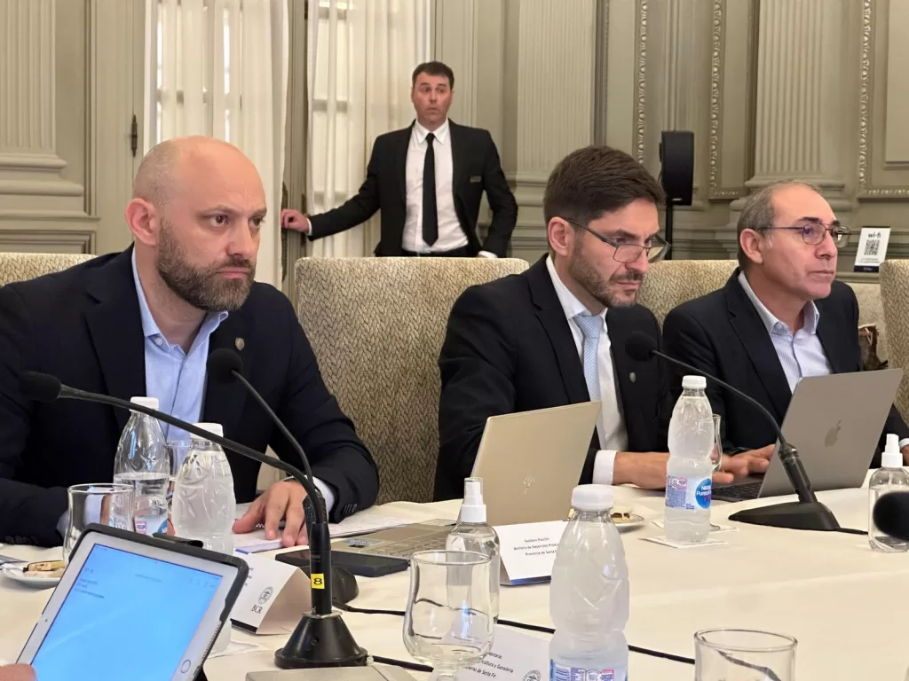 Pullaro: Vamos a defender con uñas y dientes la producción de Santa Fe