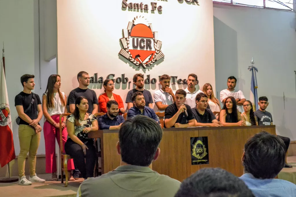 Asunción de autoridades de la juventud radical