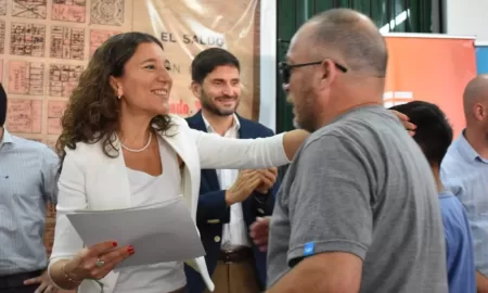 Un modelo de gestión: Di Gregorio cerca de los pueblos e instituciones de General López