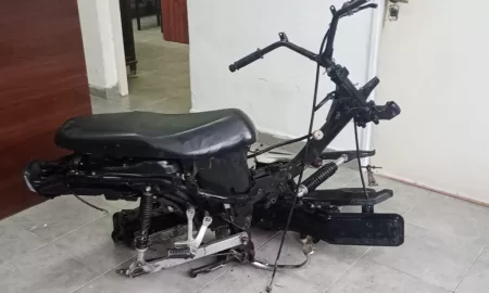 Santa Isabel: Hallan dos motos desmanteladas