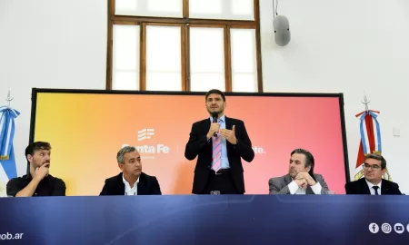 Rosario: Pullaro puso en marcha el programa para reducir la violencia en 8 barrios conflictivos