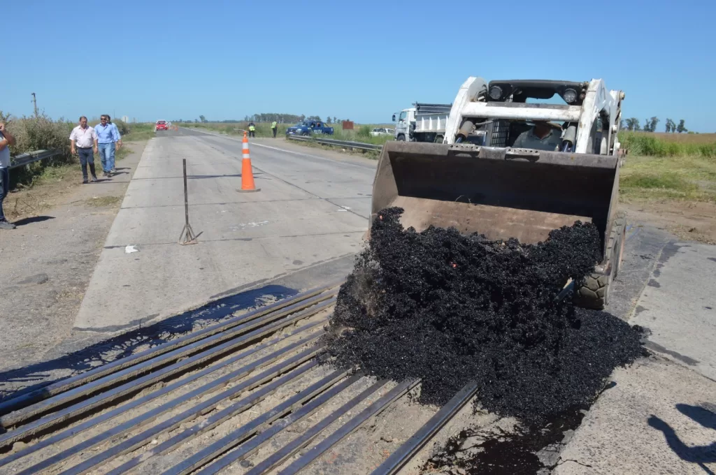 Importante obra de mantenimiento en el cruce de vías que van a Maggiolo y Ruta 33