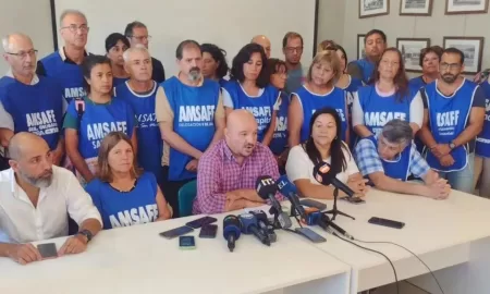 AMSAFE: Sin cumplimiento de la paritaria está en riesgo el inicio de clases