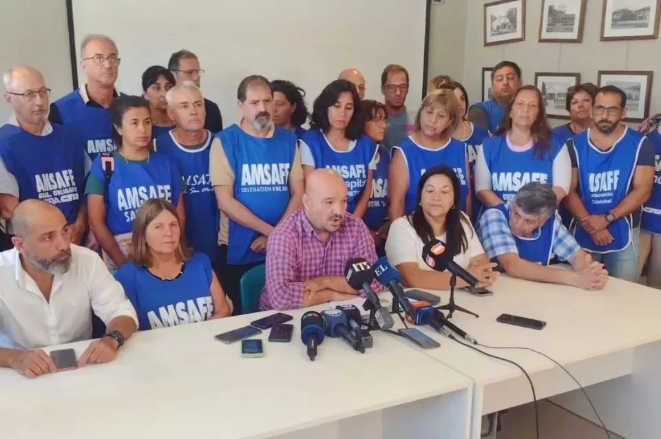 AMSAFE: Sin cumplimiento de la paritaria está en riesgo el inicio de clases