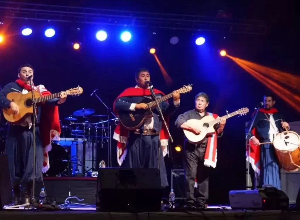 Noche de Apertura de "A Todo Pulmón" Ilumina Santa Isabel