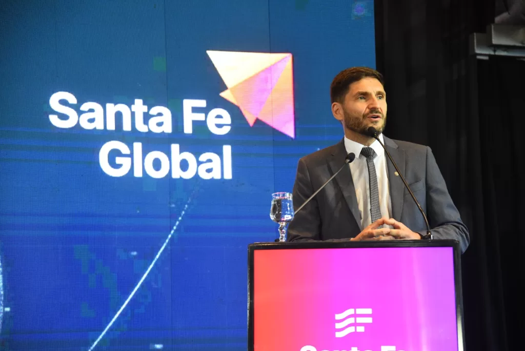 Pullaro: Santa Fe Global es trabajar para duplicar las exportaciones de la provincia