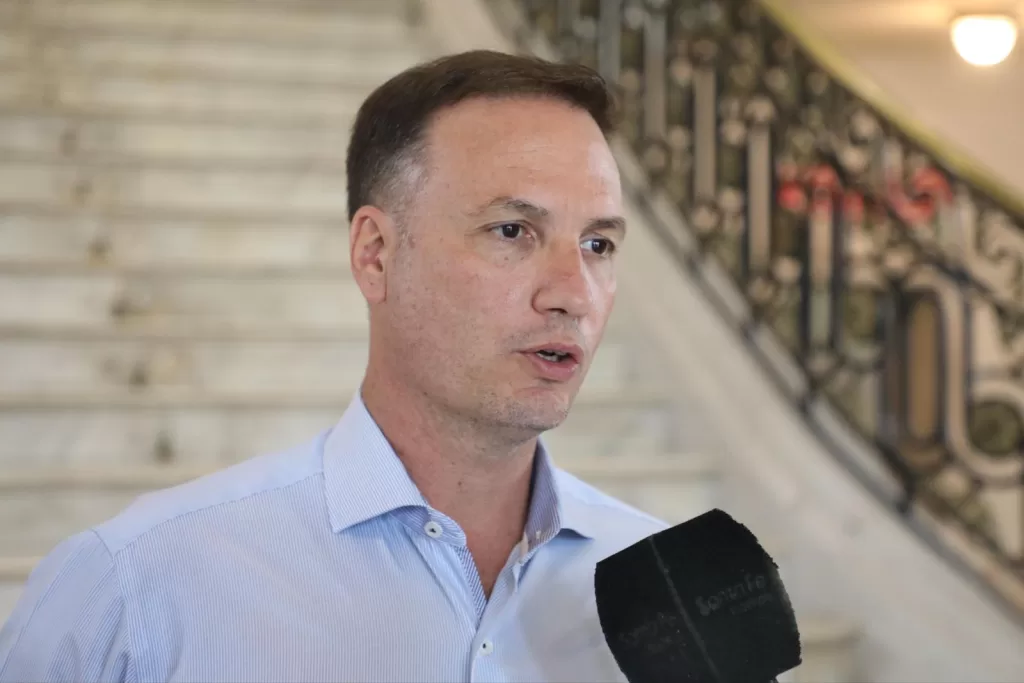 Provincia saldó deudas con empresas, municipios y comunas para sostener la obra pública