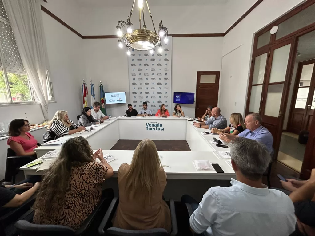 Villa Cañás: Trabajos y gestiones con diferentes áreas del gobierno provincial