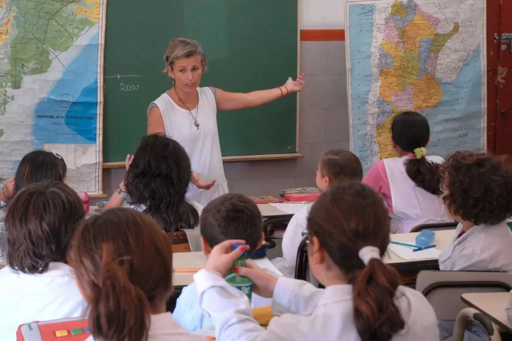 Provincia pone el foco en el ausentismo docente para optimizar el sistema educativo