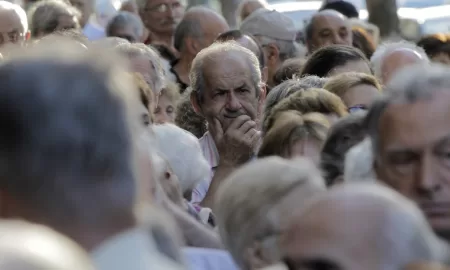 Fuerte ajuste en jubilaciones: en febrero el poder adquisitivo será más bajo que tras la crisis de 2001