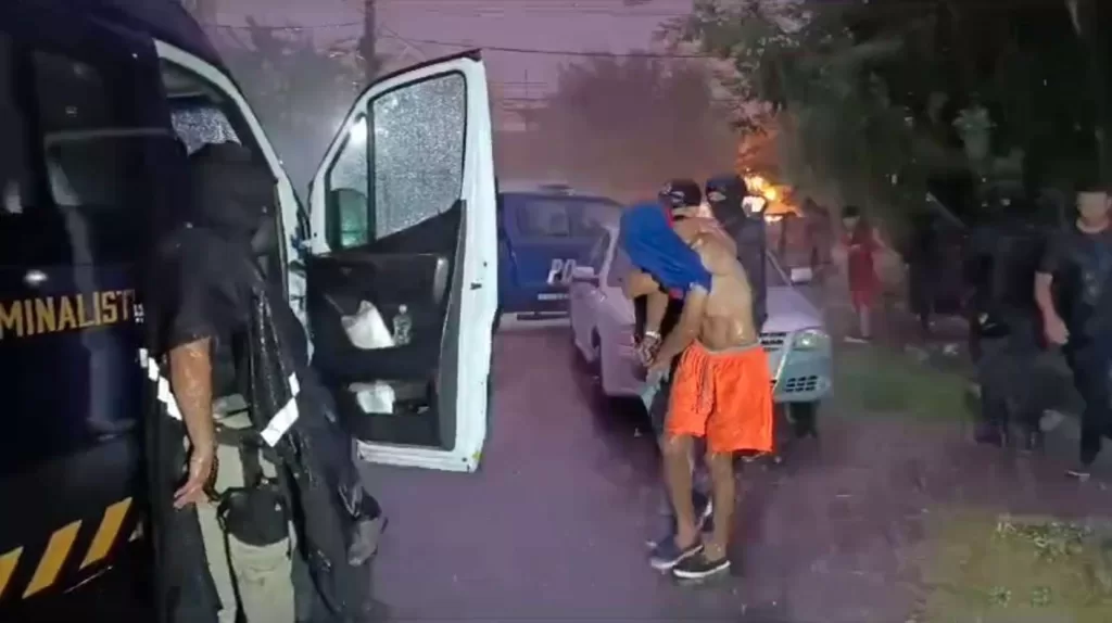 La policía detuvo a 12 personas que estarían involucradas en el ataque al colectivero