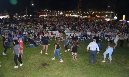 Villa Cañás: Una multitud disfrutó la 22ª Feria Nacional de Artesanos