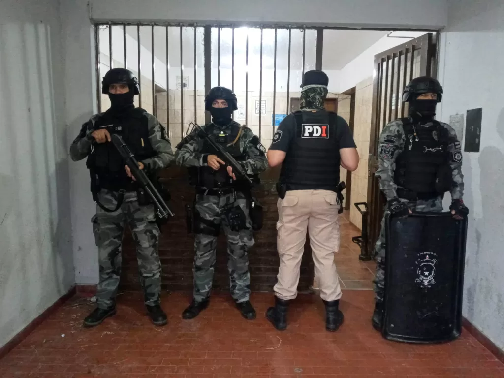 Rosario: PDI aprehendió a dos hombres y una mujer por amenazas calificadas