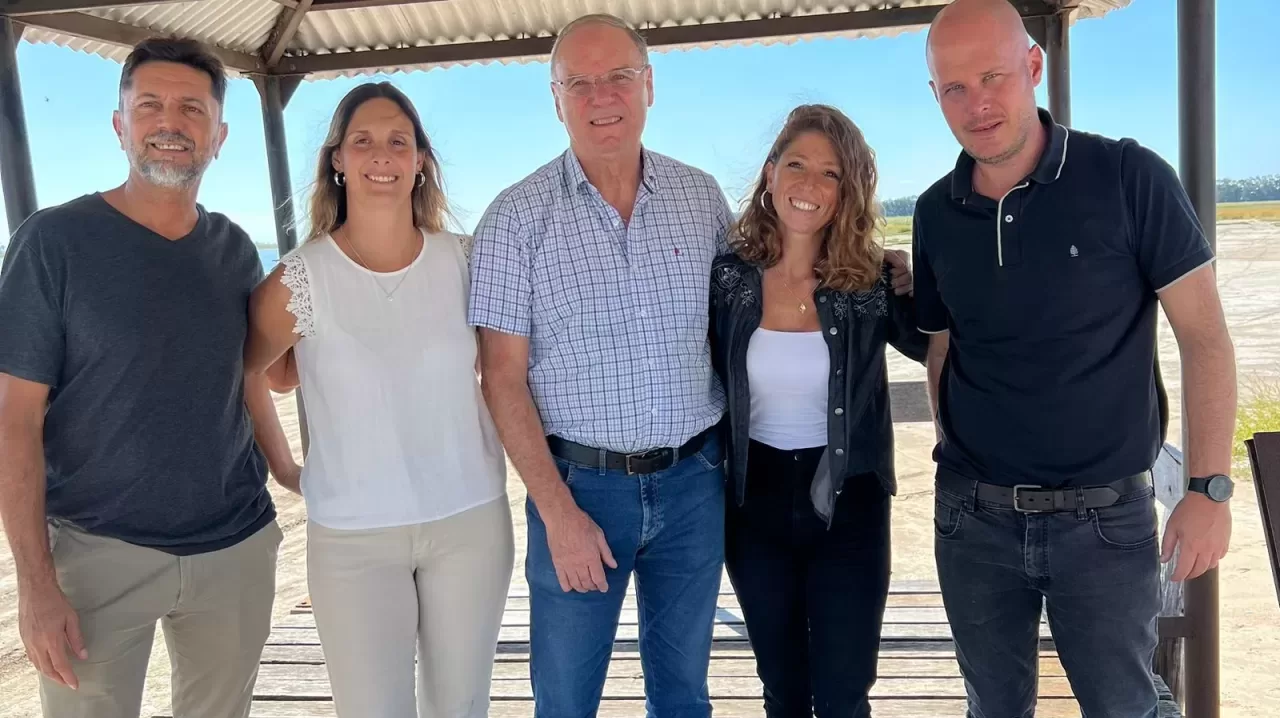 La diputada Sofía Galnares visitó Villa Cañás, Wheelwright y Hughes