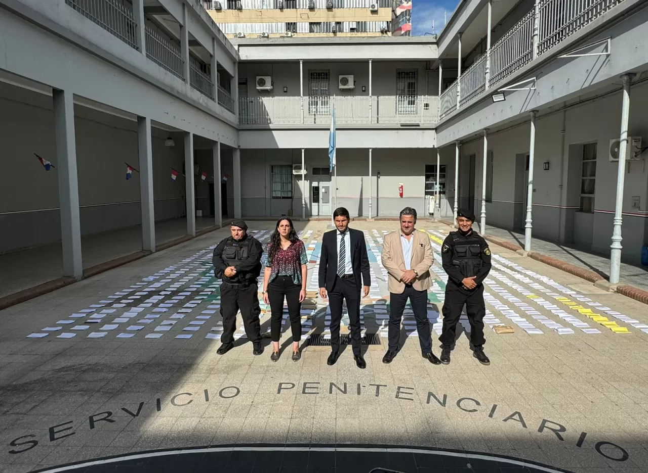 En 3 meses, Provincia incautó más de 1.800 celulares en las unidades penitenciarias santafesinas