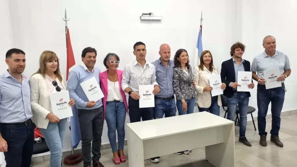 La Provincia firmó convenios con seis comunas por el Plan Incluir
