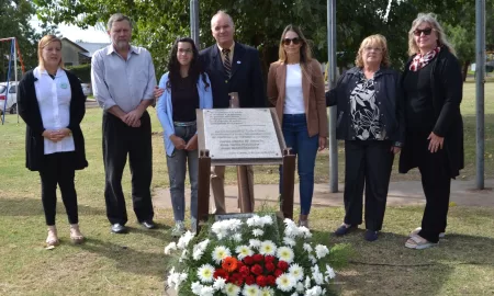 Villa Cañás: Acto homenaje a los Veteranos y Caídos en Malvinas