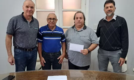 Villa Cañás: Entrega de aporte al Hogar de Ancianos Santa Rosa de Lima
