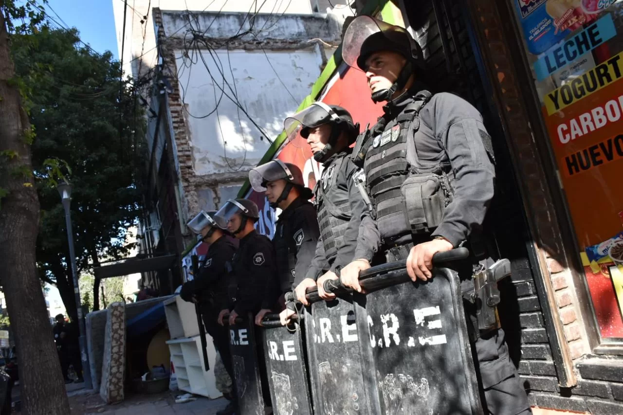 Rosario: Provincia desalojó un local usurpado en Cafferata al 500