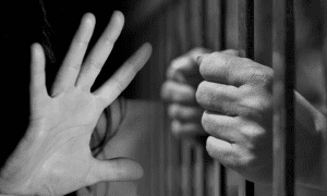 Villa Cañás: Prisión preventiva a un hombre acusado de abusar sexualmente de la hija adolescente de su pareja