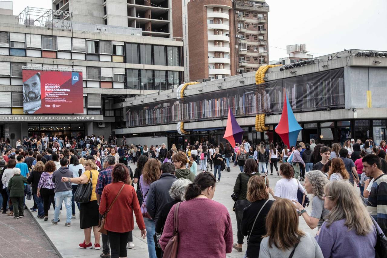 Vuelve la Feria Internacional del Libro a Rosario con un homenaje especial al Negro Fontanarrosa