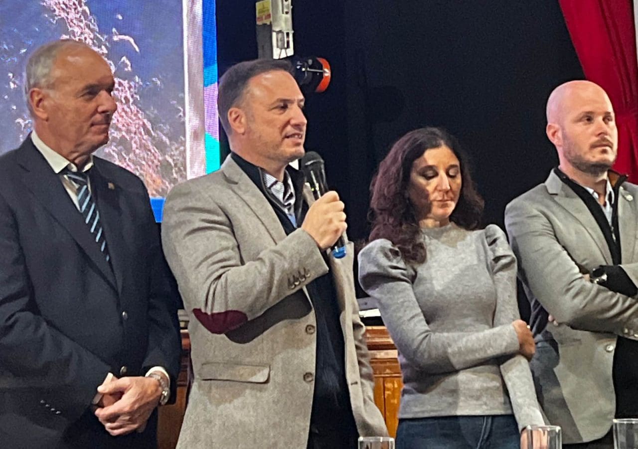 Enrico tras la licitación: Junto a la Municipalidad de Villa Cañás vamos a iniciar la construcción de las 45 viviendas provinciales antes de fin de año