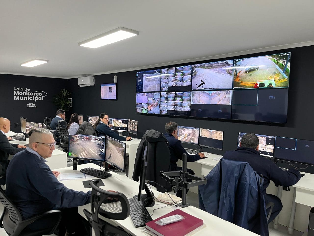 Venado Tuerto: Chiarella inauguró la ampliación del Centro de Monitoreo Municipal