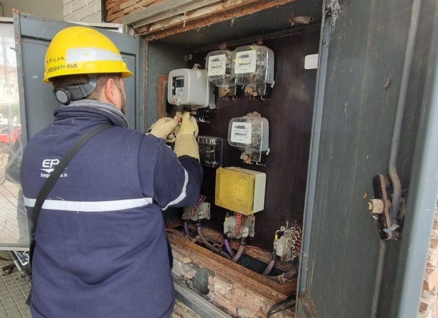 EPE avanza en la instalación de telemedidores remotos en grandes usuarios