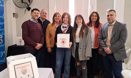 Villa Cañás: El Municipio y el Colegio de Farmacéuticos entregaron botiquines