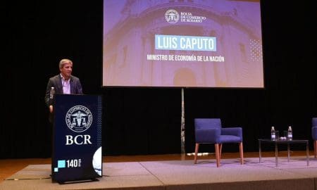 Caputo disertó ante mil empresarios en la Bolsa de Comercio de Rosario