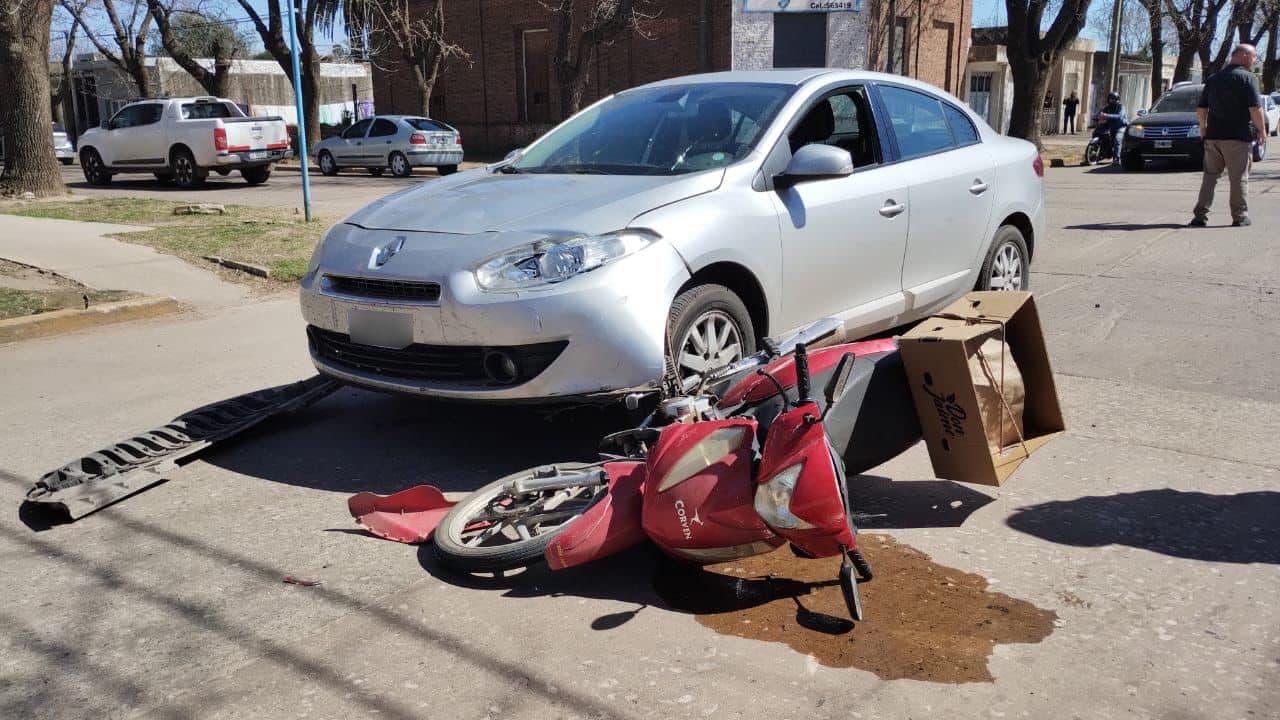Villa Cañás: Accidente vehicular en Calle 57 y 58